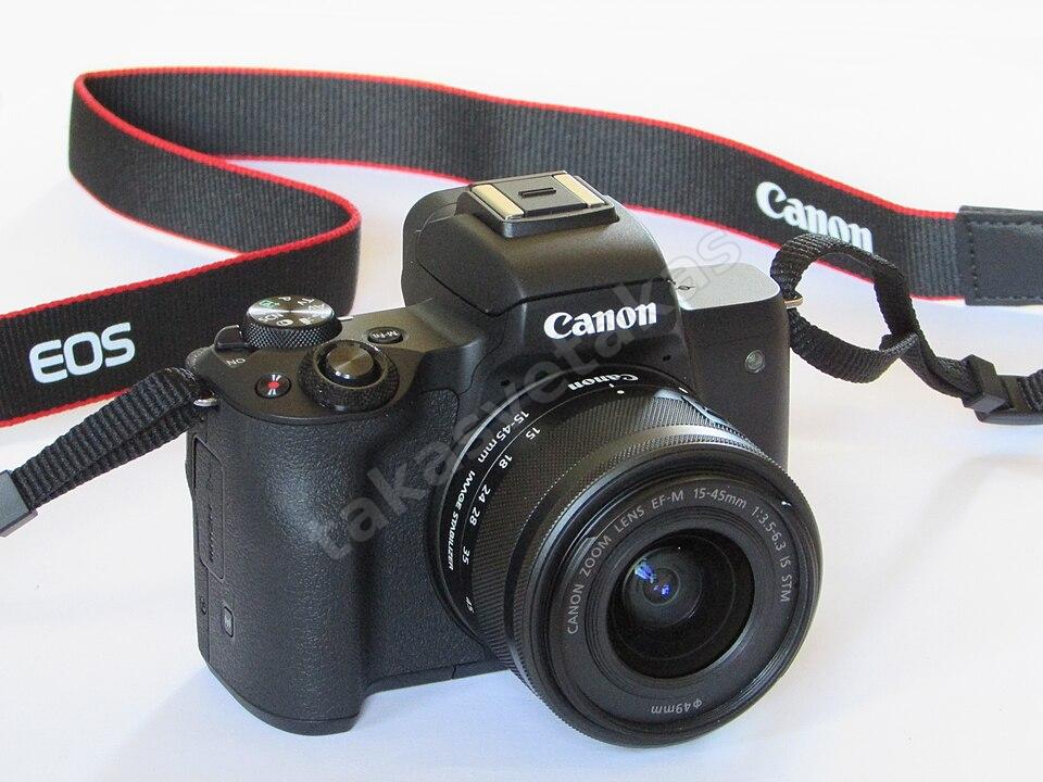 Canon EOS M50 Siyah + EF-M 15-45 mm Kit Lens — Vlog İçin İdeal