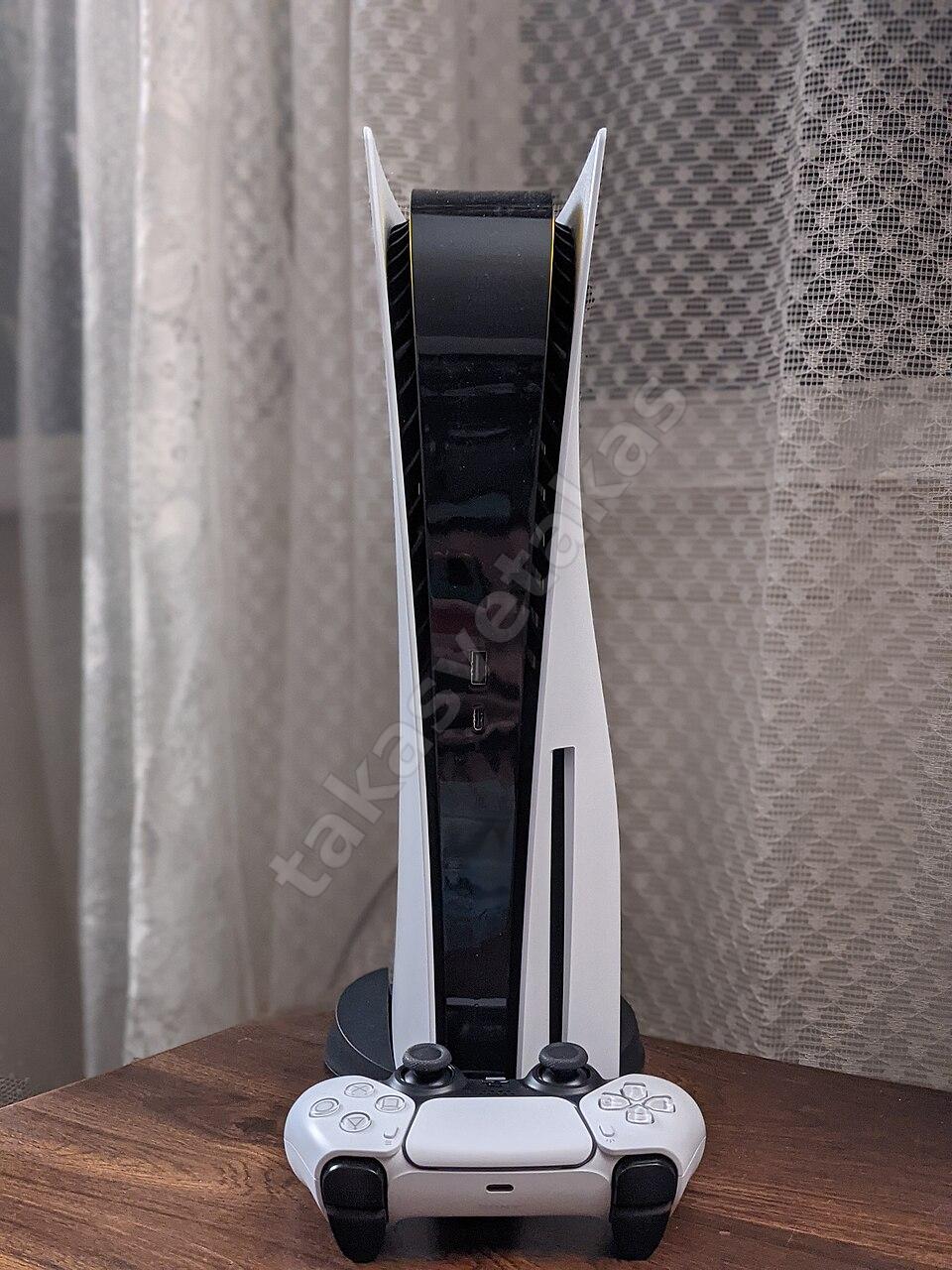 PlayStation 5 Diskli Standart Sürüm + DualSense Kol