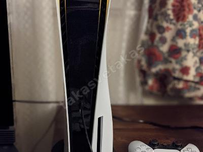 PlayStation 5 Diskli Standart Sürüm + DualSense Kol