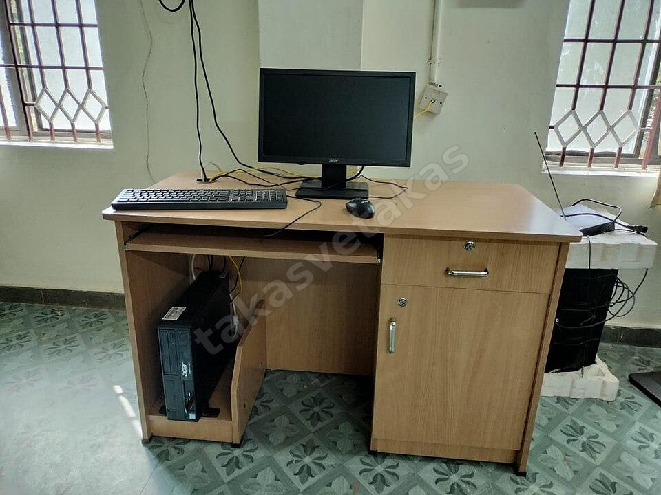 Çekmeceli ve Dolaplı Bilgisayar Çalışma Masası, Açık Meşe
