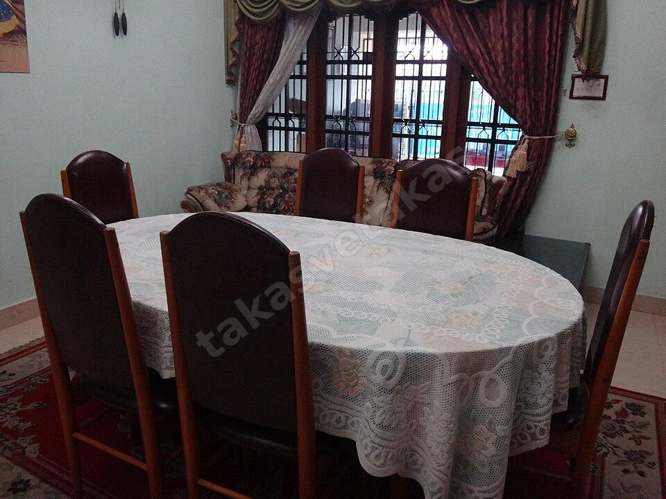 Oval Ahşap Yemek Masası ve 6 Yüksek Sırtlı Sandalye